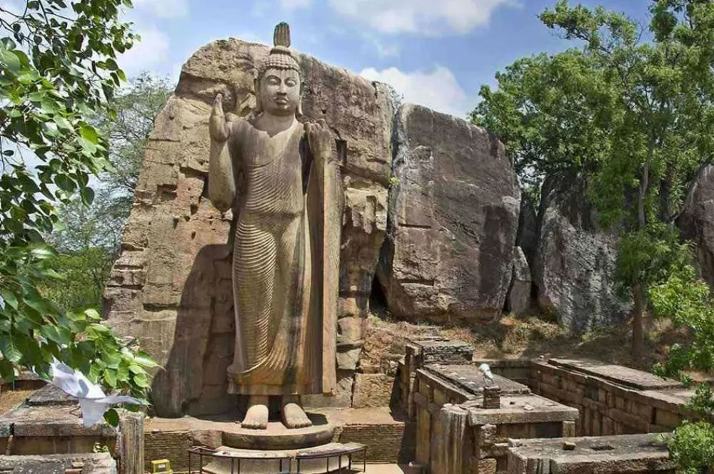 1-Day Heritage Tour of Anuradhapura